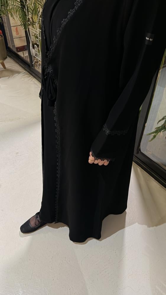 عباية سارة