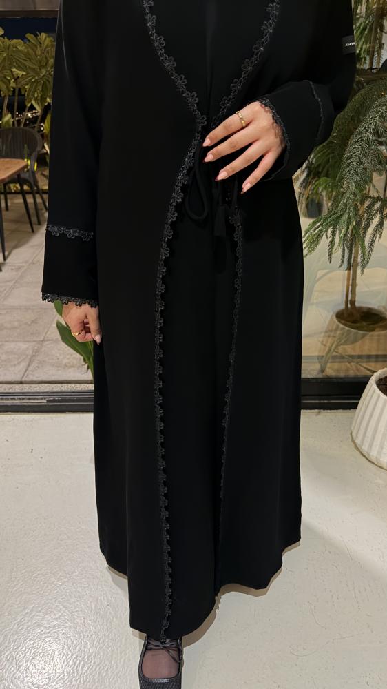 عباية سارة