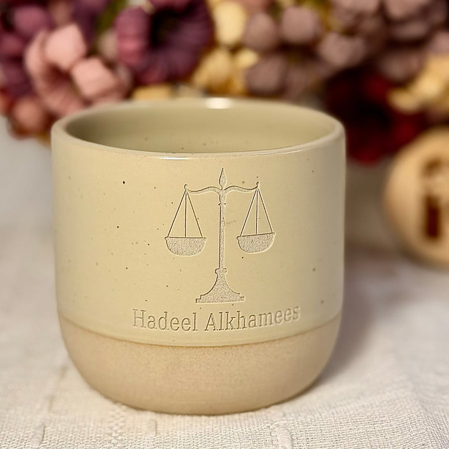 Large beige cup (230mm)