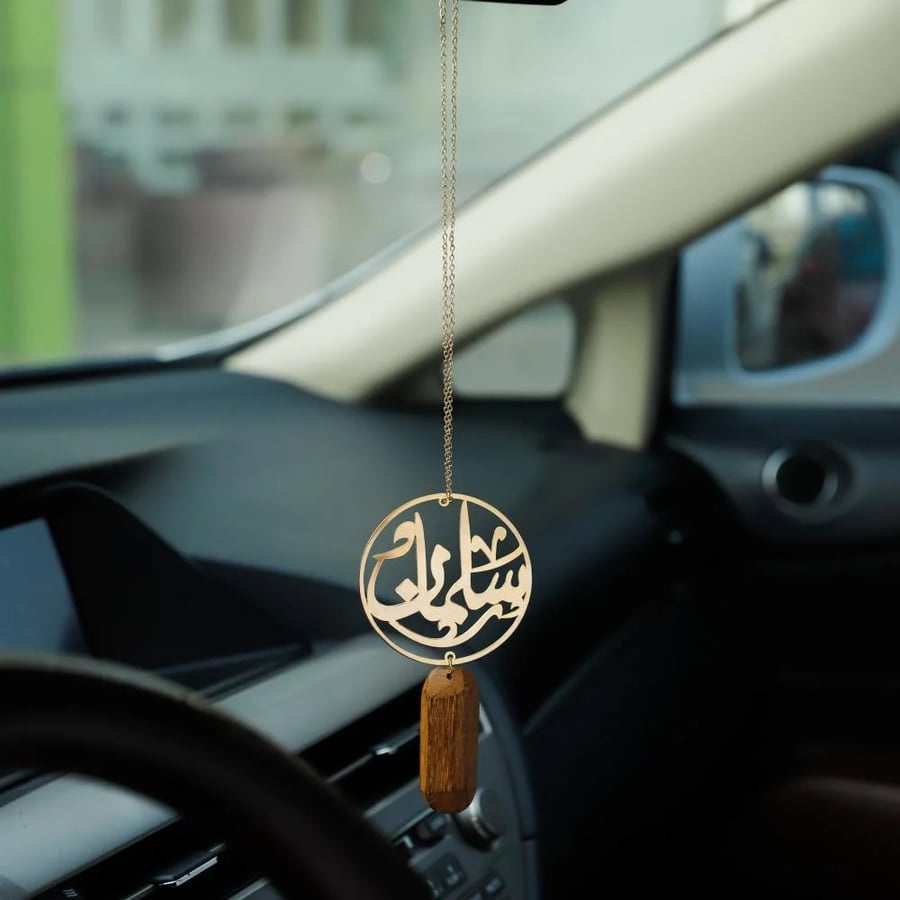 Luxury car pendant (plated with gold water)