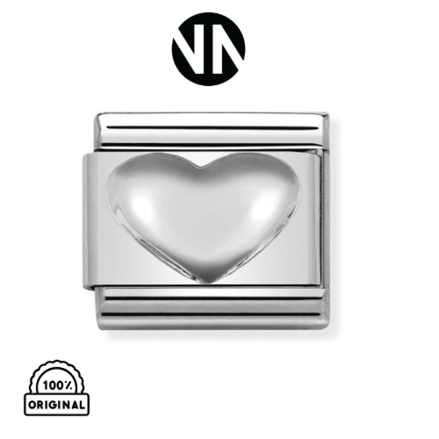 The shape of classic silver heart jewelry