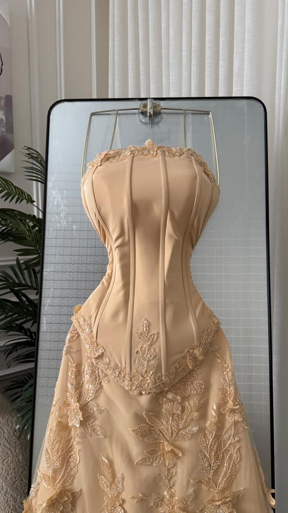 F554