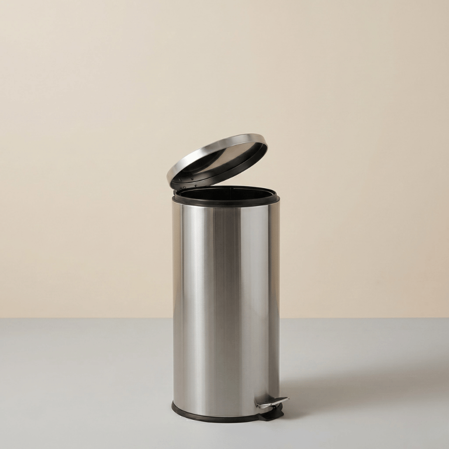 Stainless steel trash bin 30 liters silver