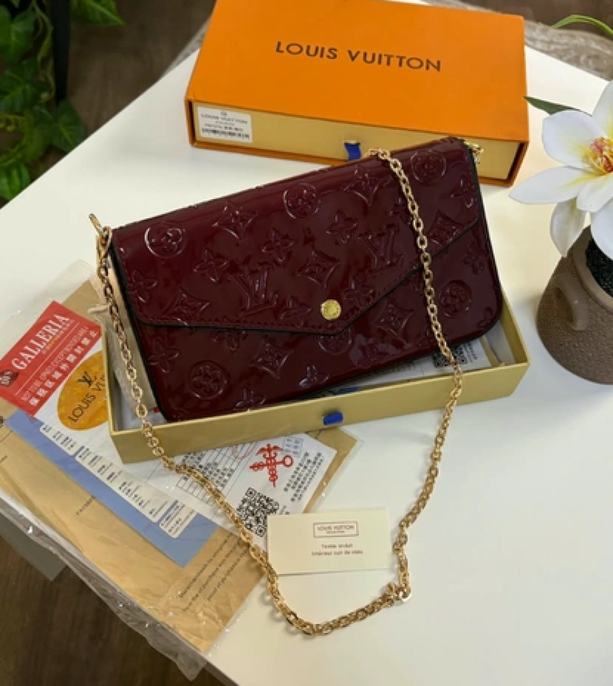 كروس LV