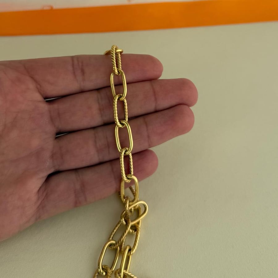 سلسال عيار 18