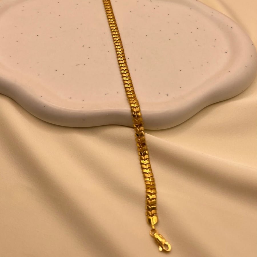 سوارة عيار 21