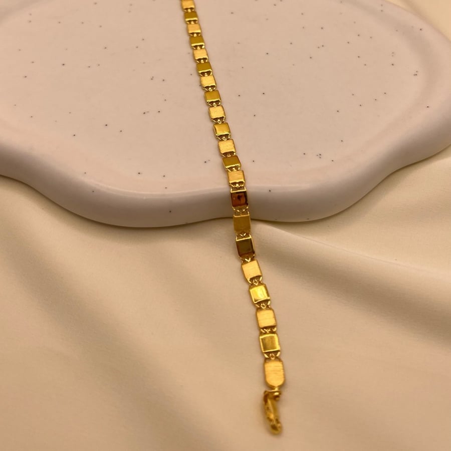 سوارة عيار 21