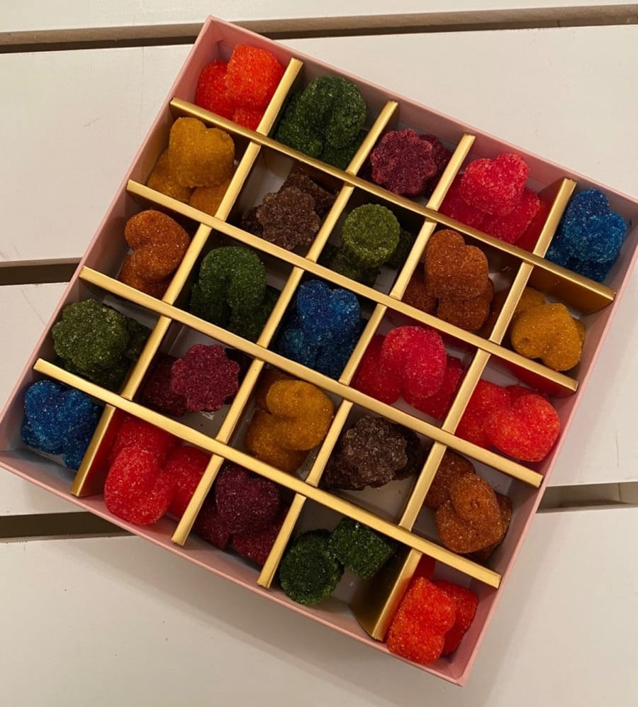 صندوق شاي ( ٢٠ نكهة - ٥٠ حبة )