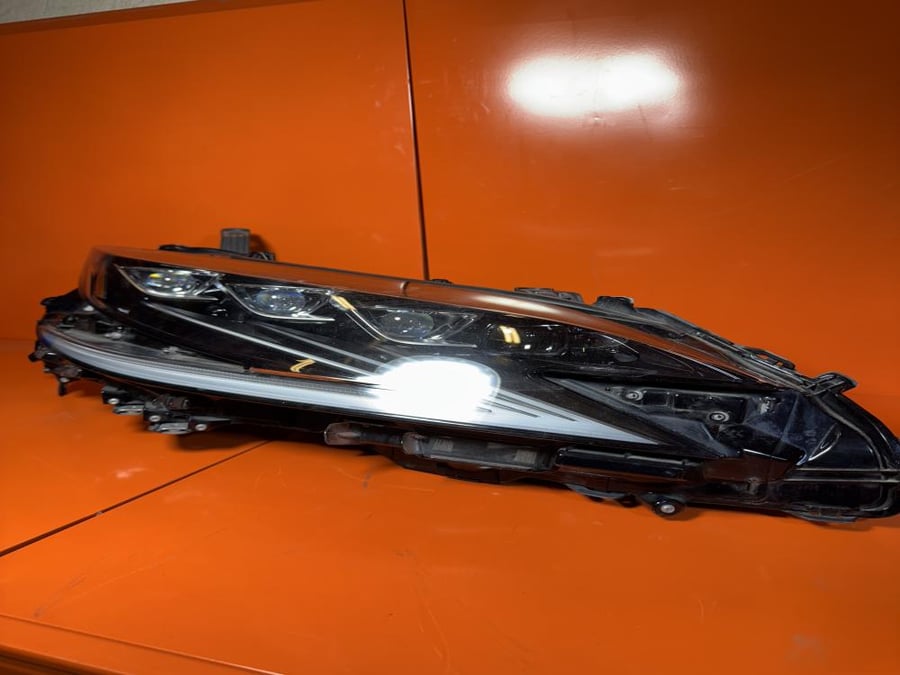 Lexus LS500 Headlight