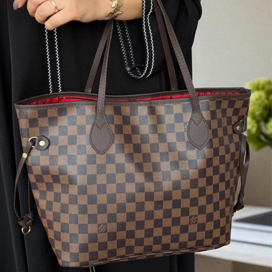 شنطة LV