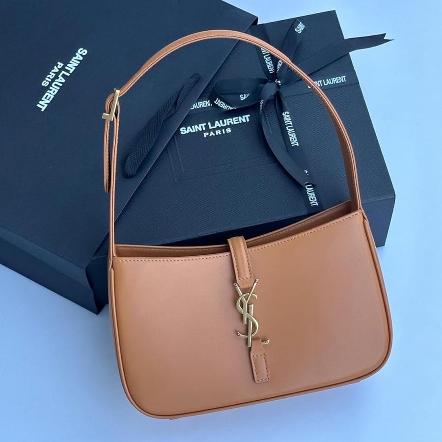 شنطة YSL بني