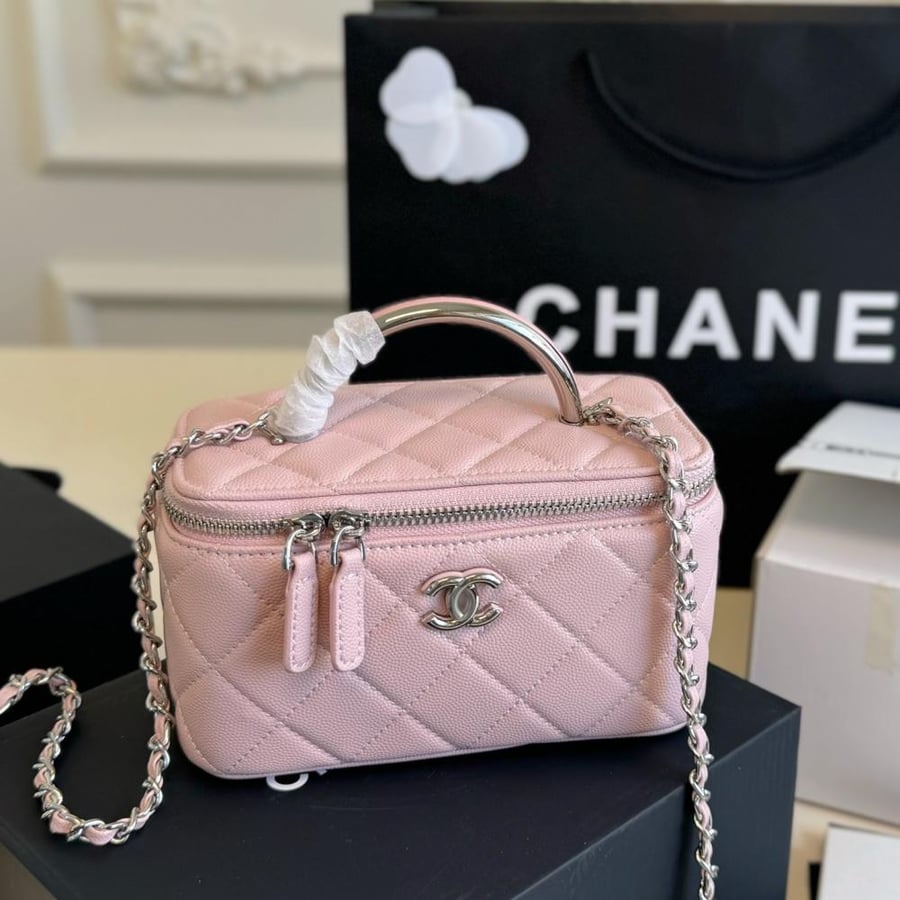 شنطة CHANEL