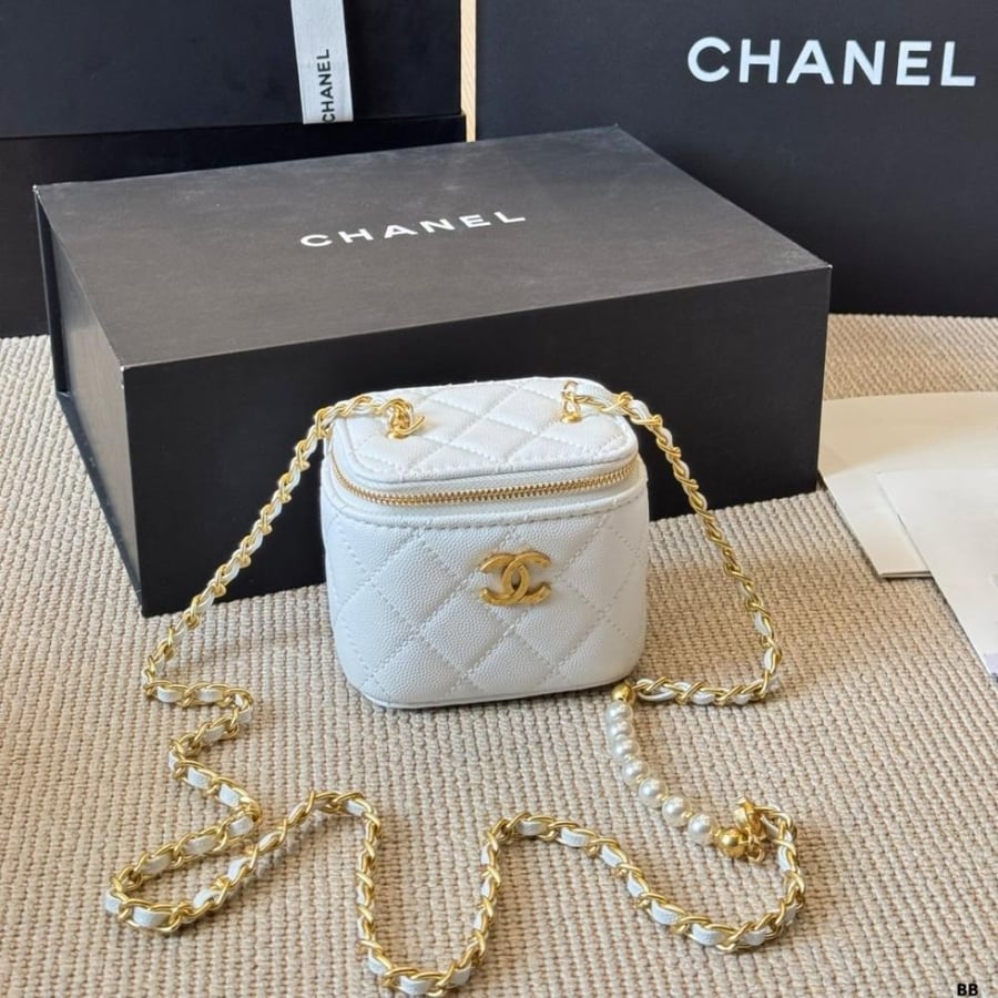 شنطة CHANEL