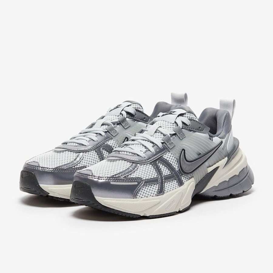 Nike V2K Run " Pure platinum/Mtlc cool gray