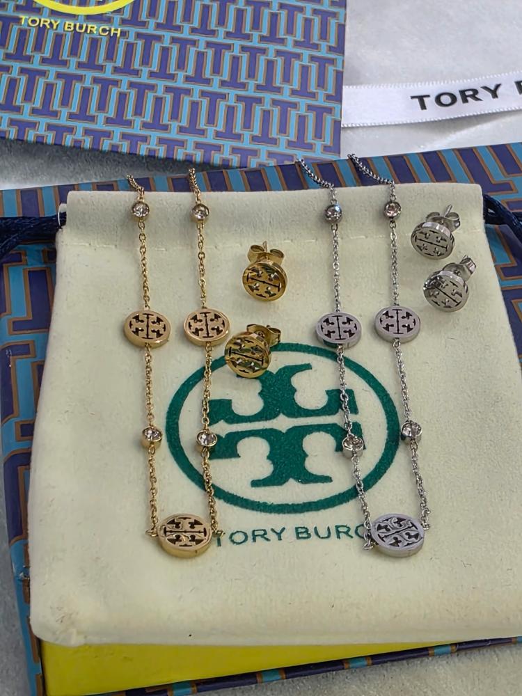 سلسال وحلق Tory Burch