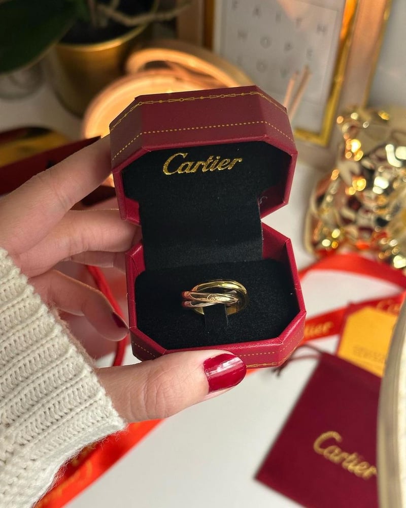 Cartier ring with accessories