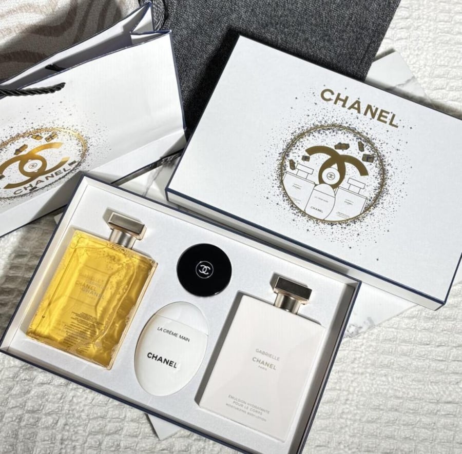 Gabrielle Chanel Collection with Accessories