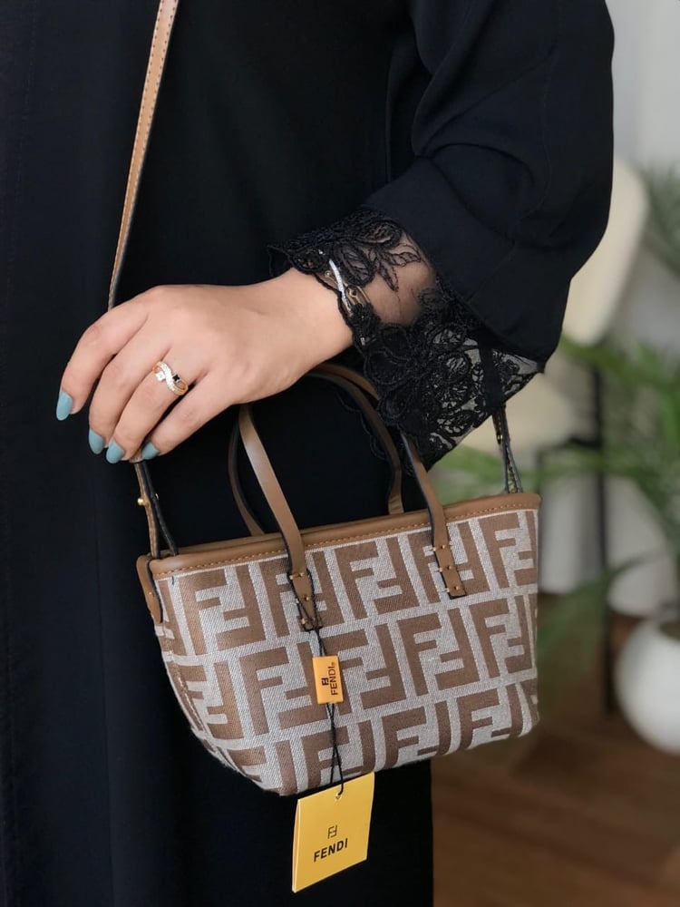 شنطة فندي ميني