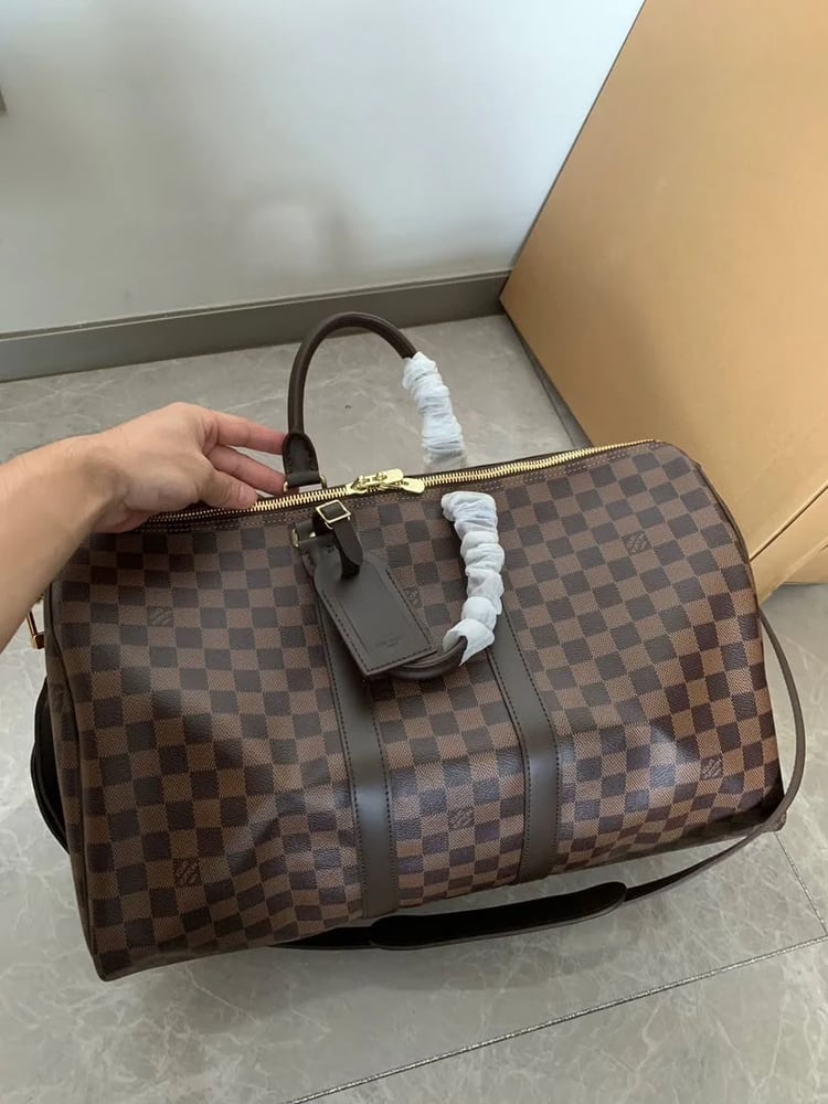 شنط سفر لويس فيتون