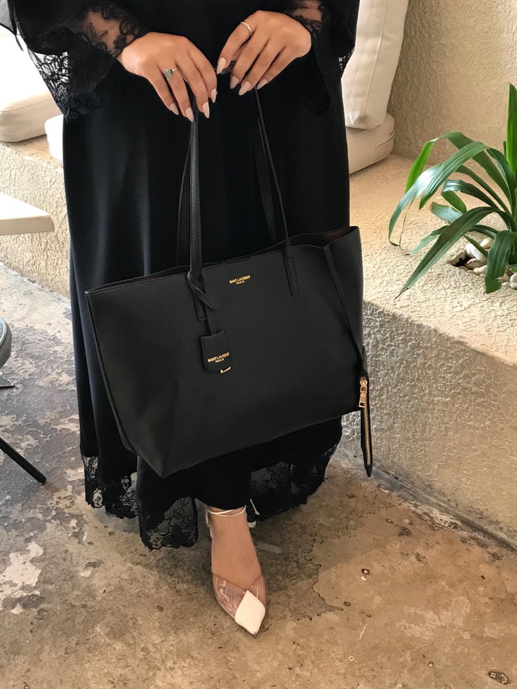 شنطة سان لوران ( توت باق )
