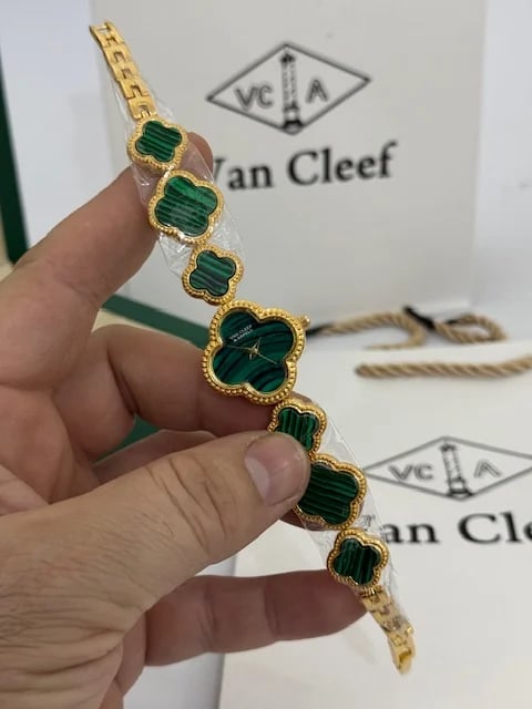 فان كليف ساعة نسائية توه جديد