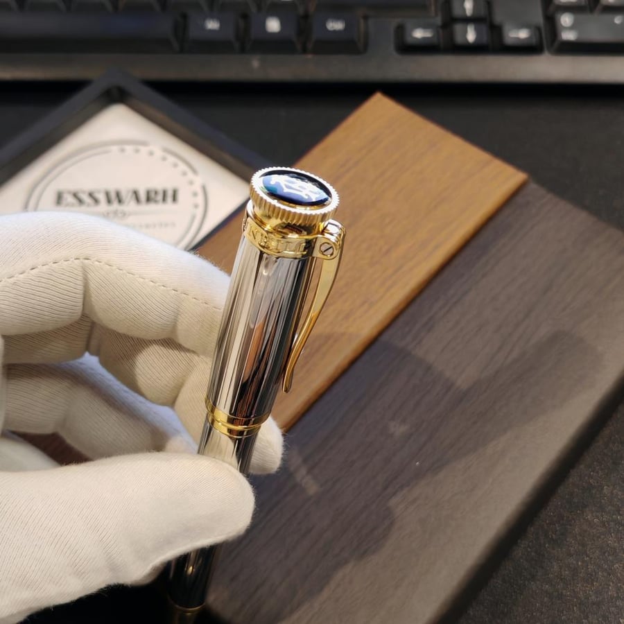 Dunhill pen, model number D21