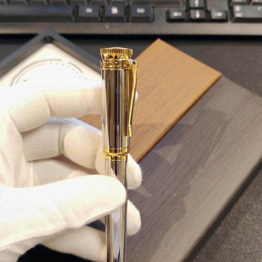 Dunhill pen, model number D21