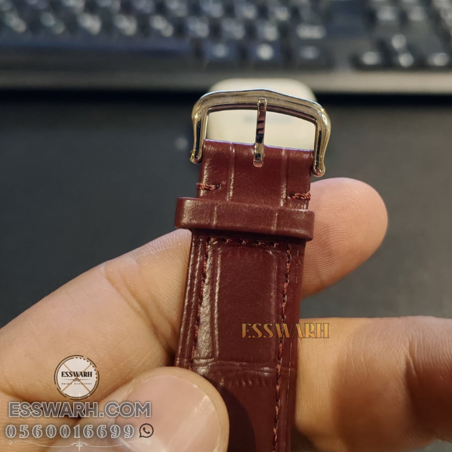 ساعة كارتير تانك موست مقاس 33.7 x 25.5 mm حجم صغير