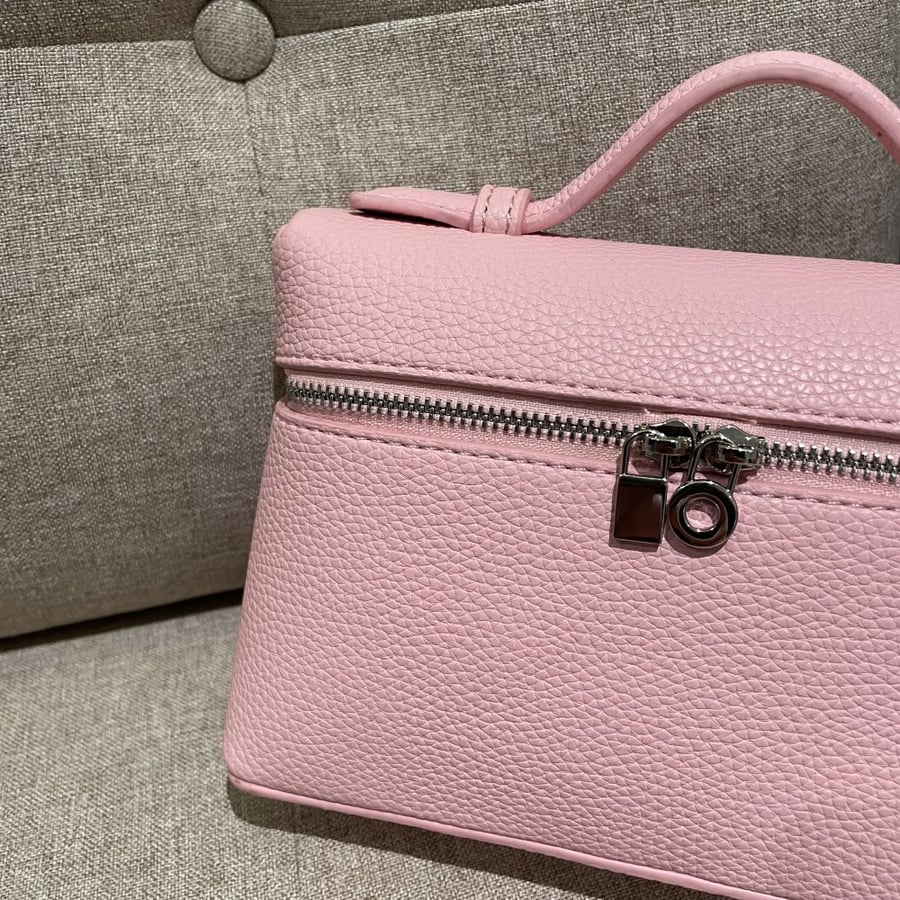 Lora Bag - Baby Pink color