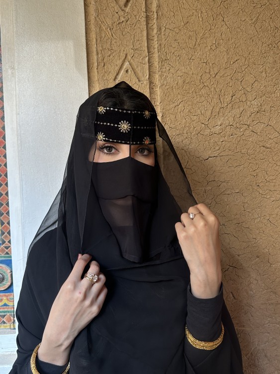 برقع مخمل وحرير