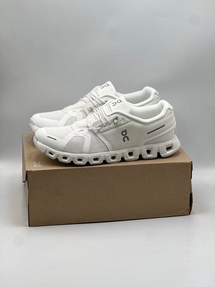 White Vietnamese on running shoe