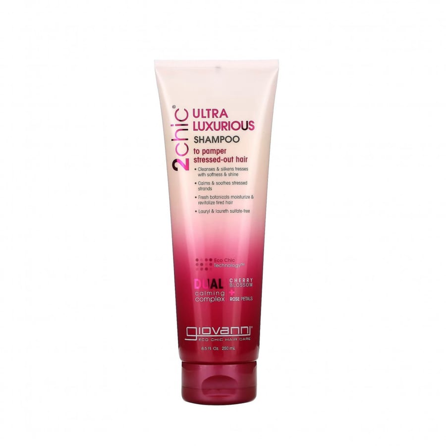 جيوفاني‏ شامبو لتدليل الشعر المجهد بمستخلص زهور الكرز وبتلات الورد 250 مل - Giovanni 2chic Ultra-Luxurious Shampoo