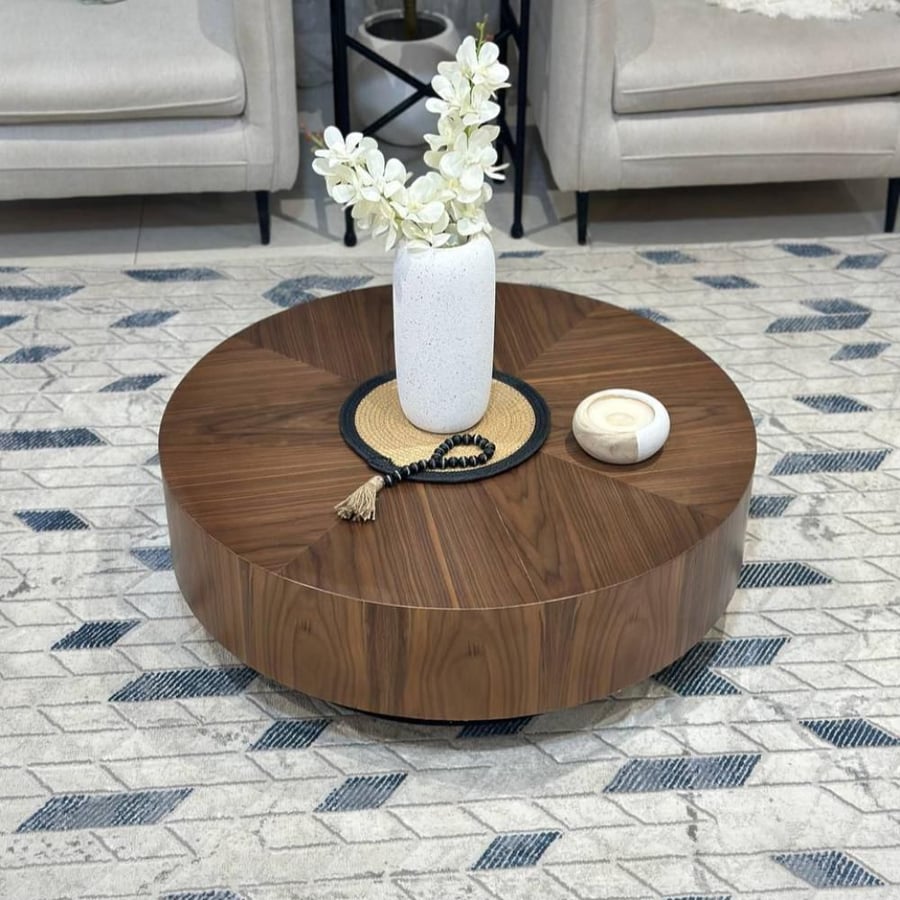 طاولة وسط قشر جوز
