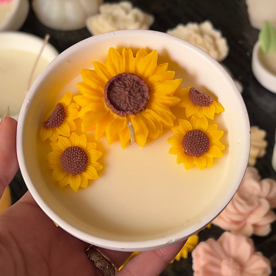 شمعة اهداء مع التغليف