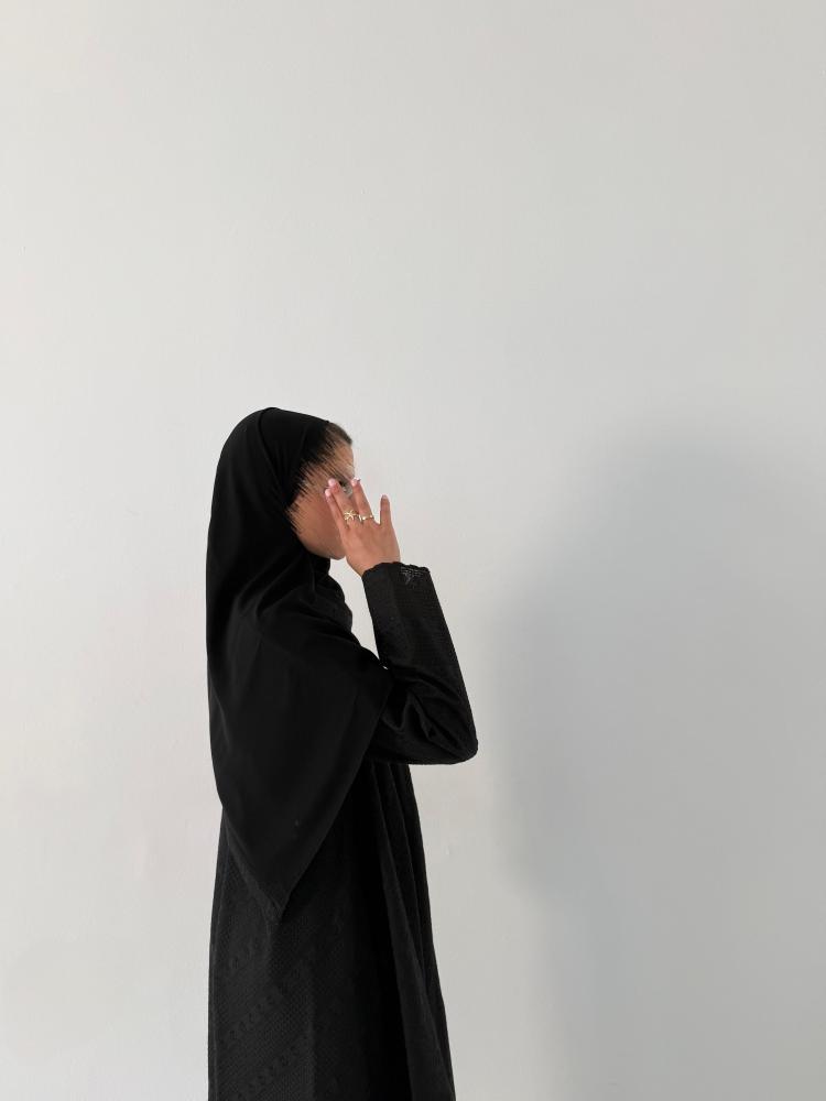 VR53 ANGLED BLACK (للتسليم الفوري - متوفر بالمقاسات في القسم الأساسي)