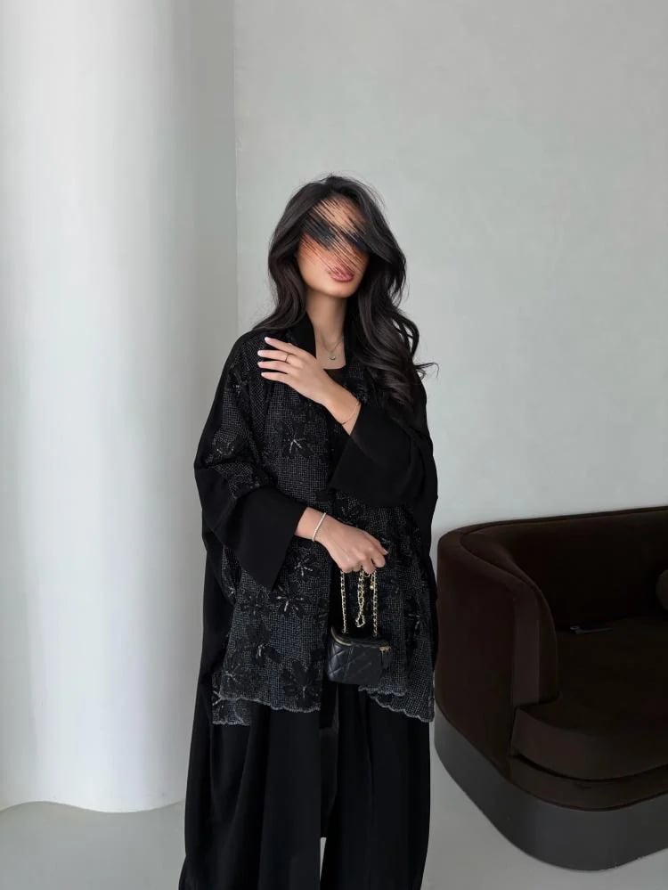 VR94 BLACK BLOOM