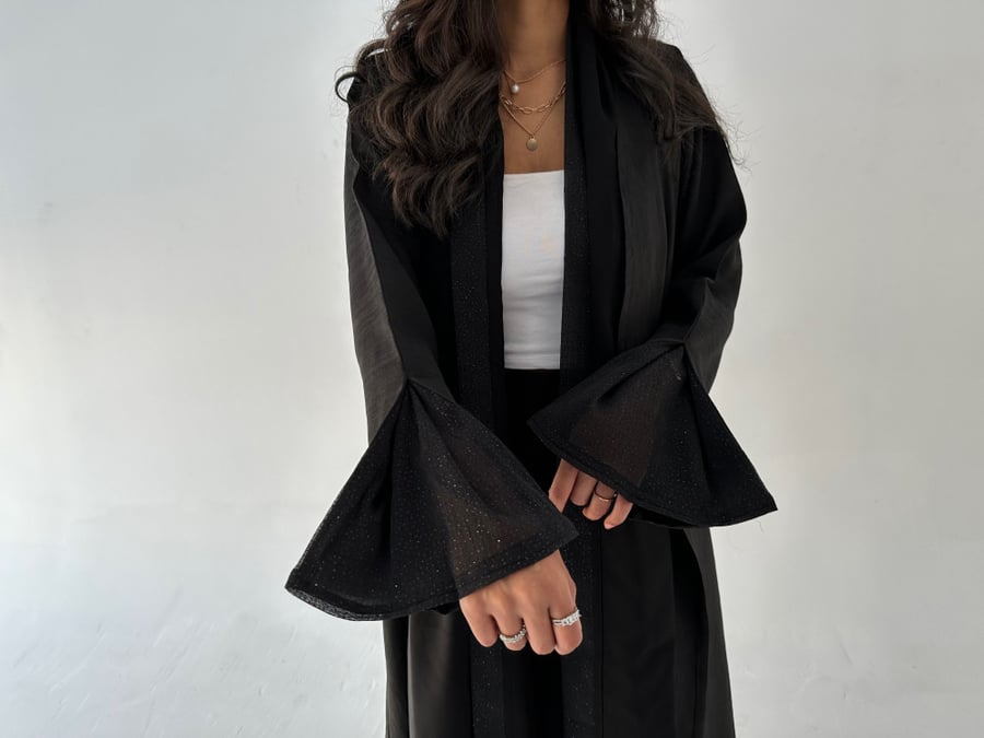 BLACK&BLACK (تسليم فوري)