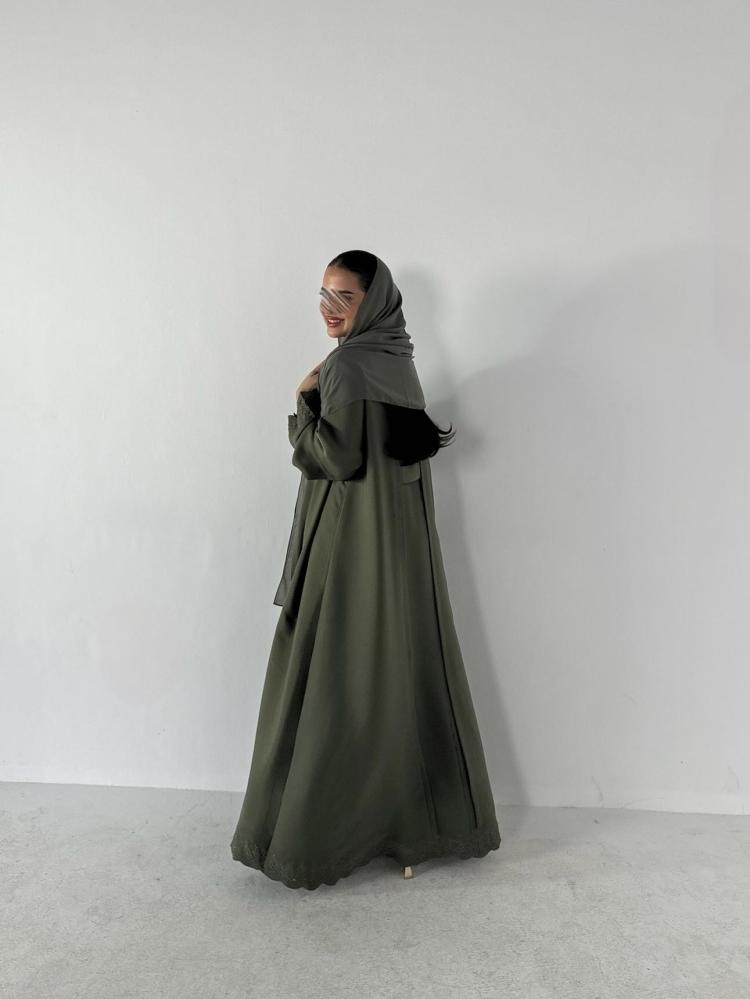 (للتسليم الفوري - متوفر بالمقاسات في القسم الأساسي) VR43 OLIVE EMBROIDERED FLARE ABAYA