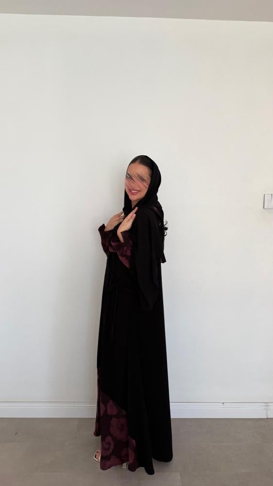 VR86 Burgundy Jacquard باللون الأسود فقط