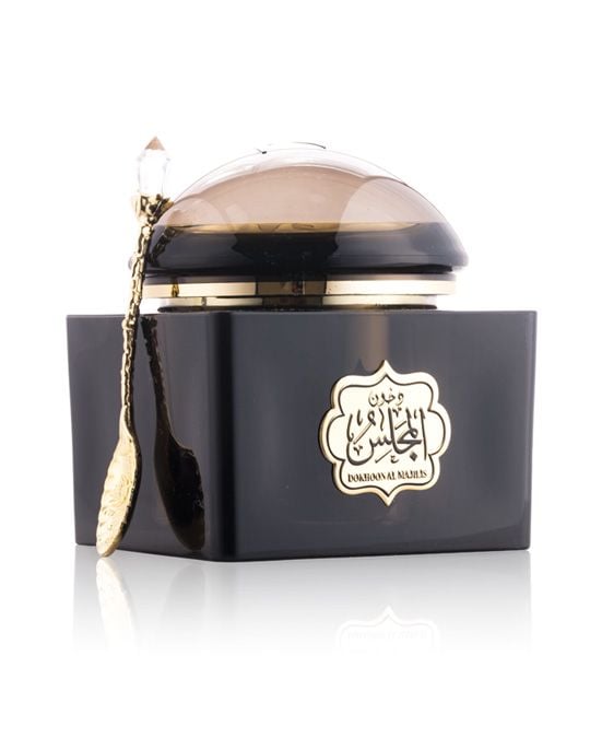 Incense the majlis, elite of oud