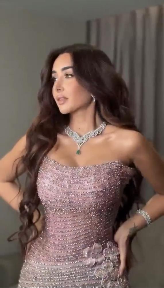 فستان سهرة