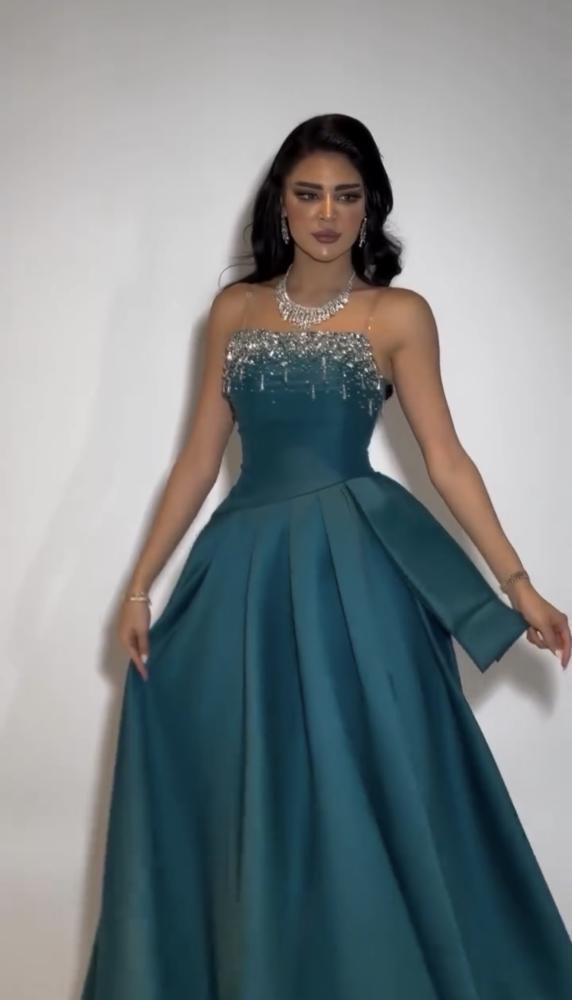 فستان سهرة