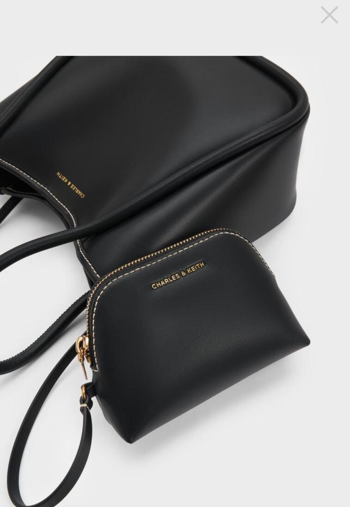 شنطة charles & keith الحجم الوسط