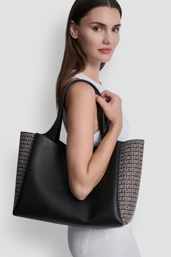شنطة توتي  dkny