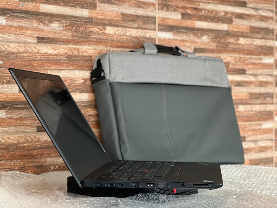 لابتوب Lenovo ThinkPad T490
