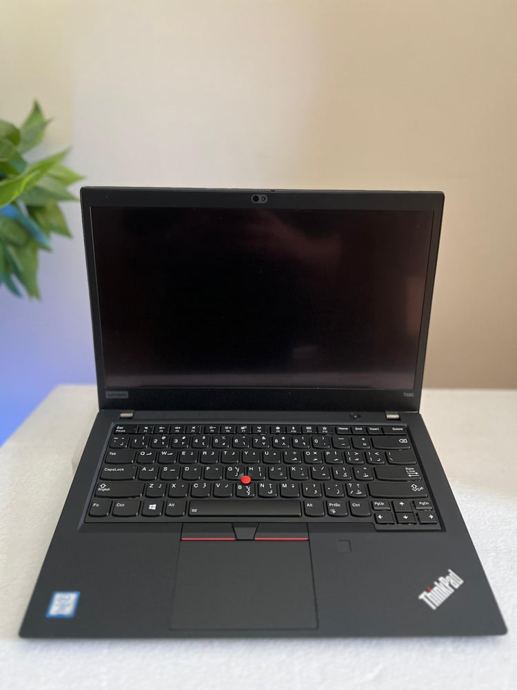 لابتوب Lenovo ThinkPad T490