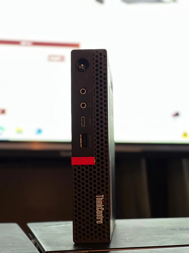 Lenovo ThinkCentre M920q Tiny الجيل الثامن مع شاشه
