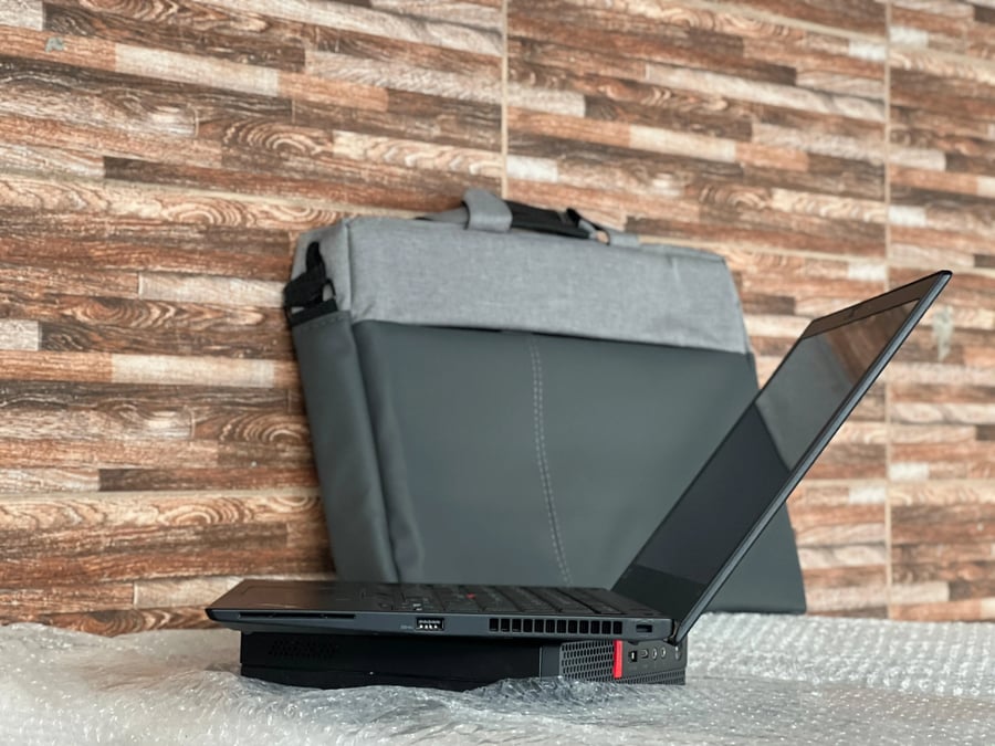 لابتوب Lenovo ThinkPad T480s