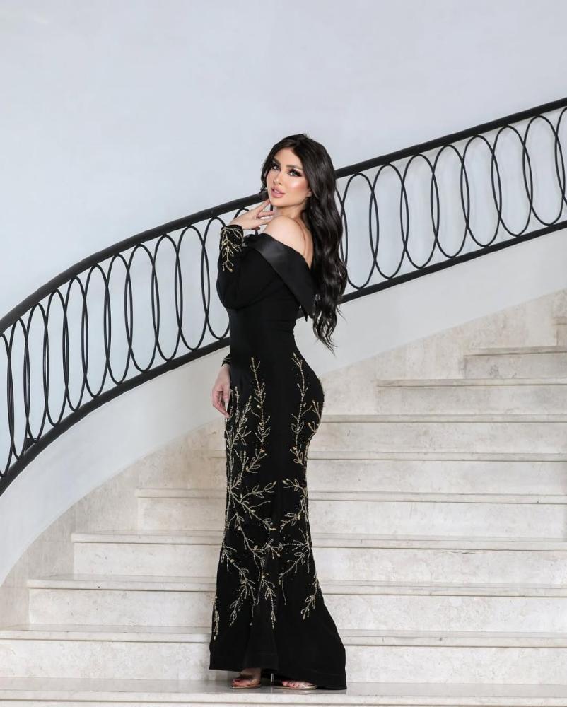 فستان اسود سهره