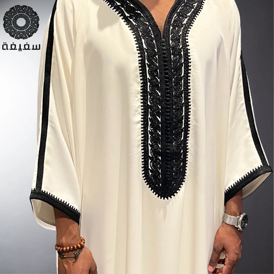 جلابية مغربية رجالي كريمي وتطريز أسود